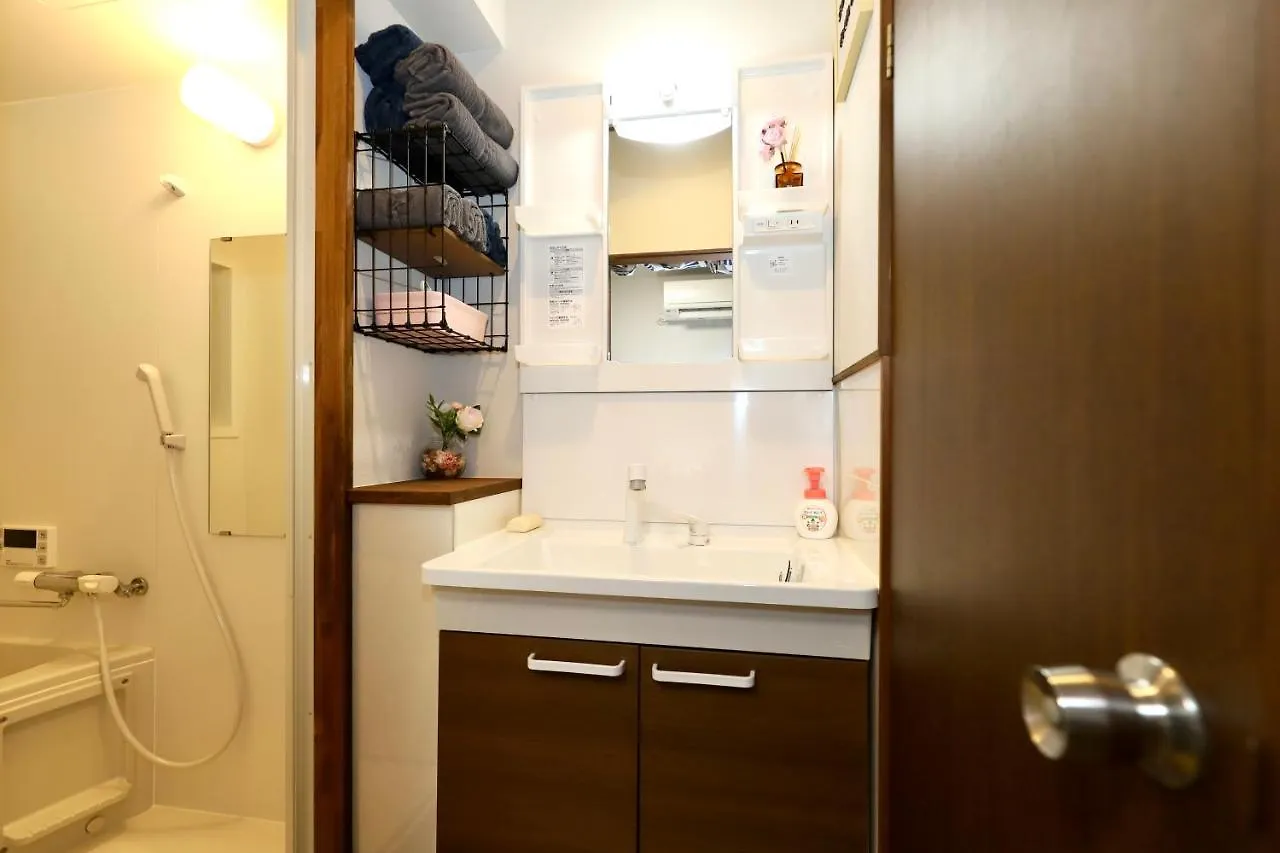 Guest House Kubo Homes Senbonnaka Osaka