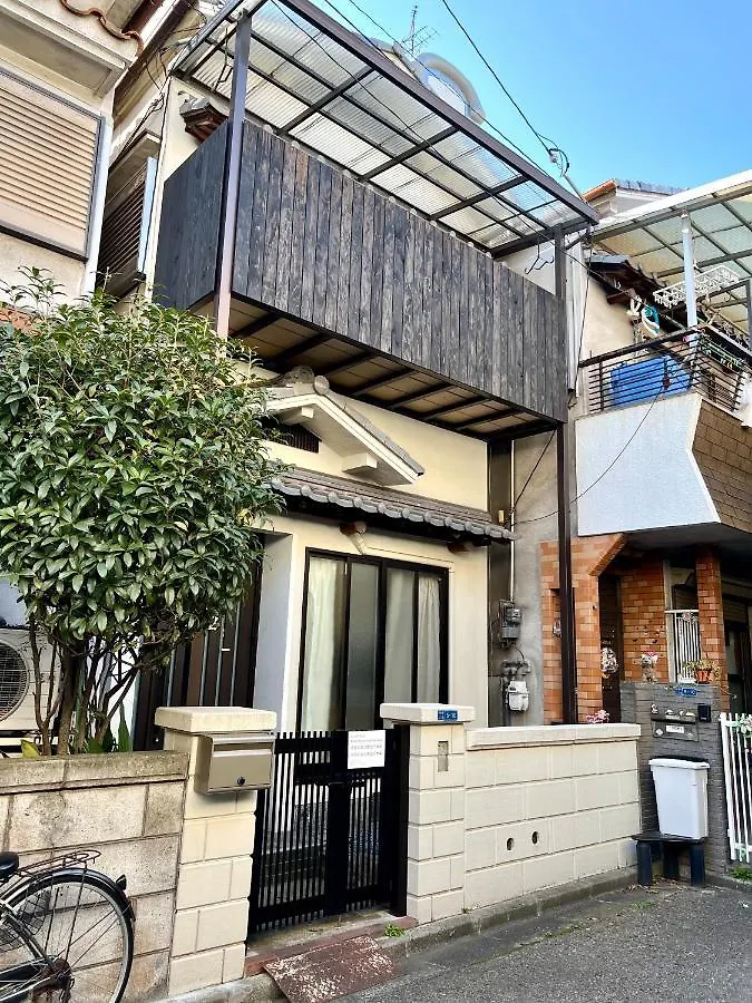 Guest House Kubo Homes Senbonnaka Osaka